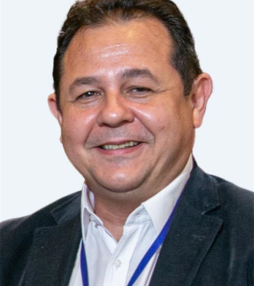 CARLOS CLAYTON